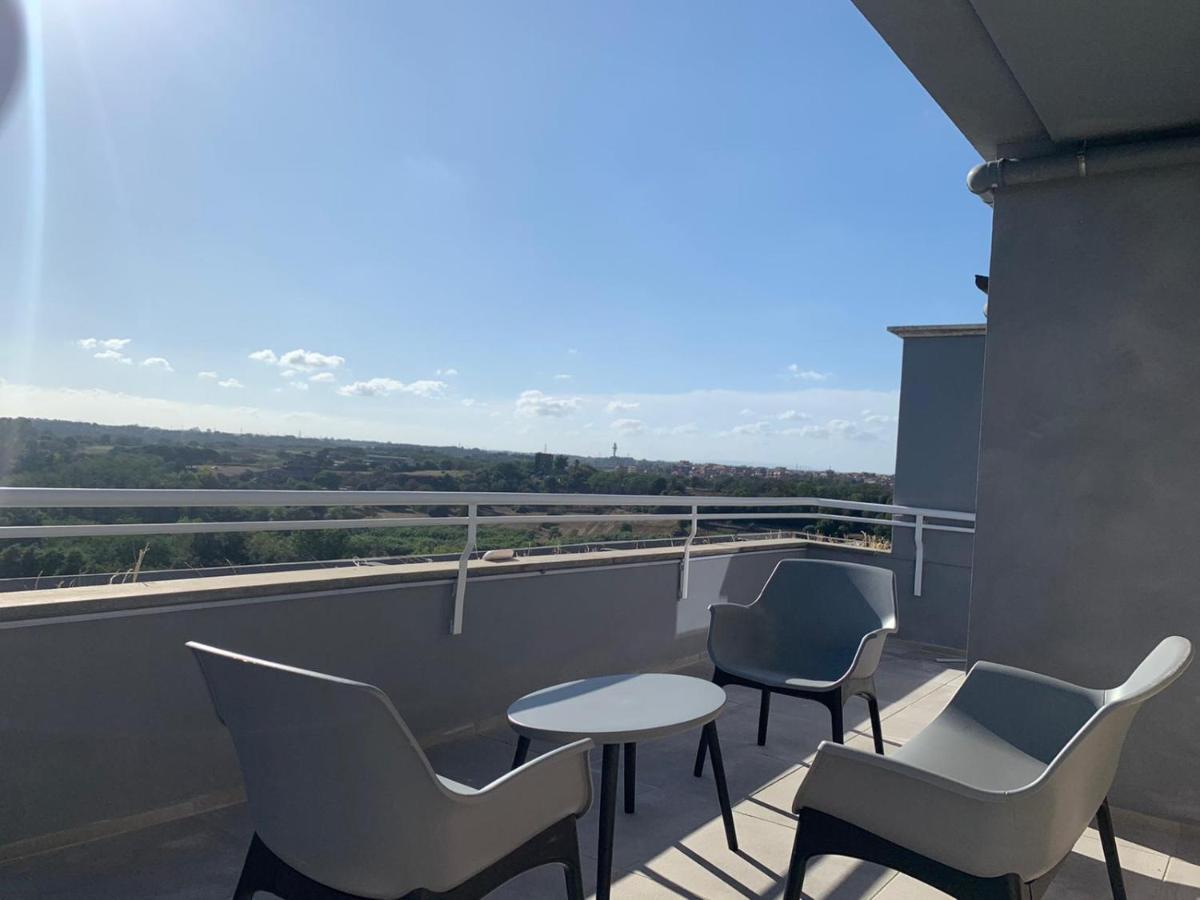 Penthouse Aureliana Attico Con Piscina A Roma Apartment Екстериор снимка